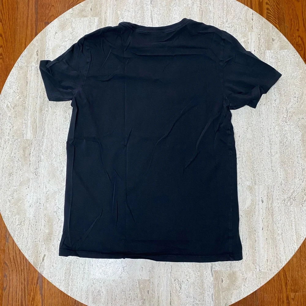 GUESS Tee - Picture 2 of 3